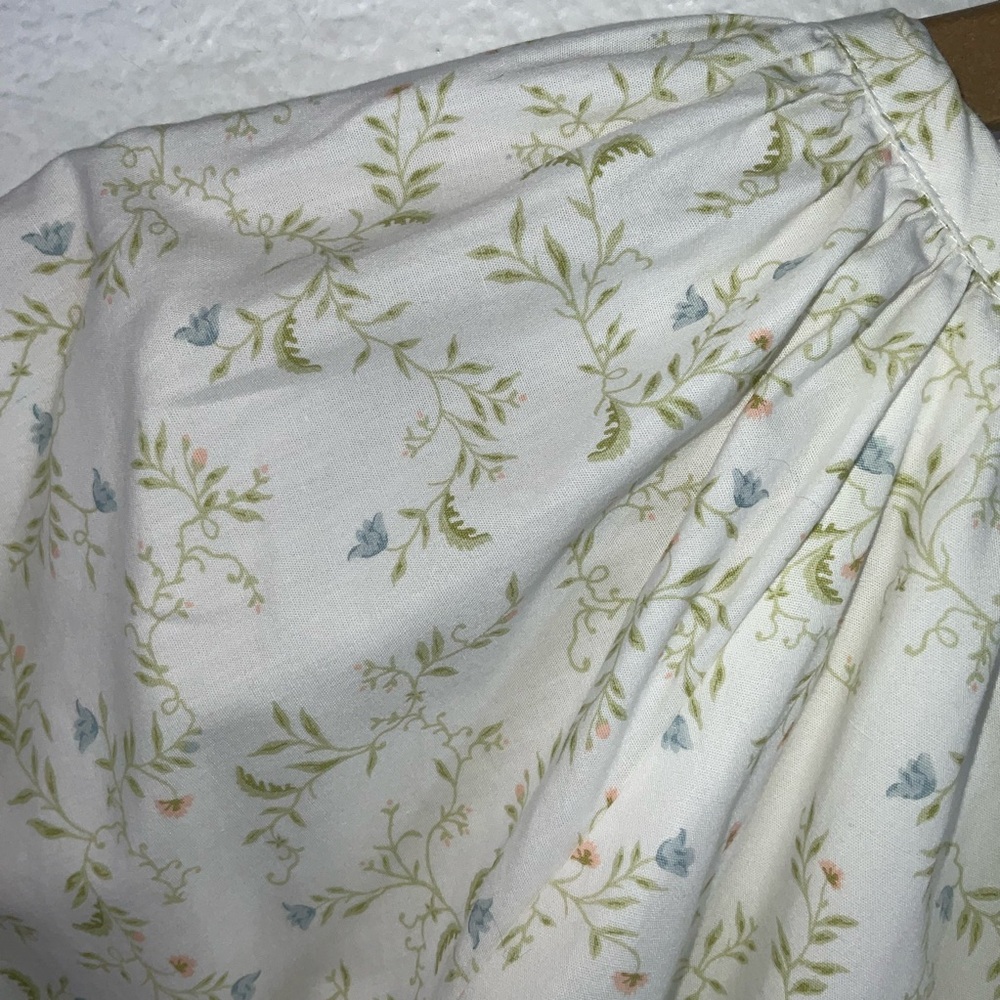Cream Floral Puff-Sleeve Mini Dress - Picture 9 of 9